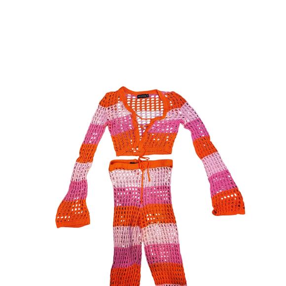 PrettyLittleThing Women’s 70s-Inspired Crochet Two-Piece Set Size XS - Picture 3 of 7